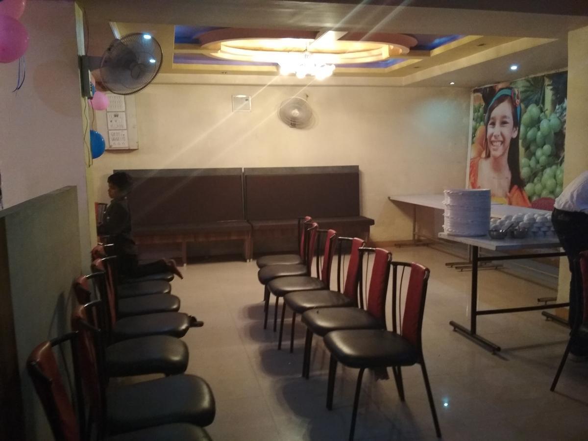 Hotel Kesari Nandan Lātūr Esterno foto